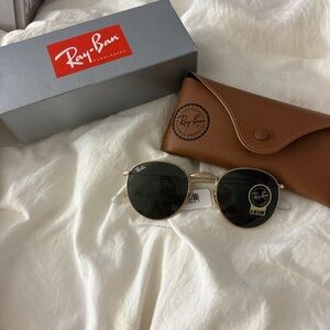 NWT brand new Ray bay round glasses